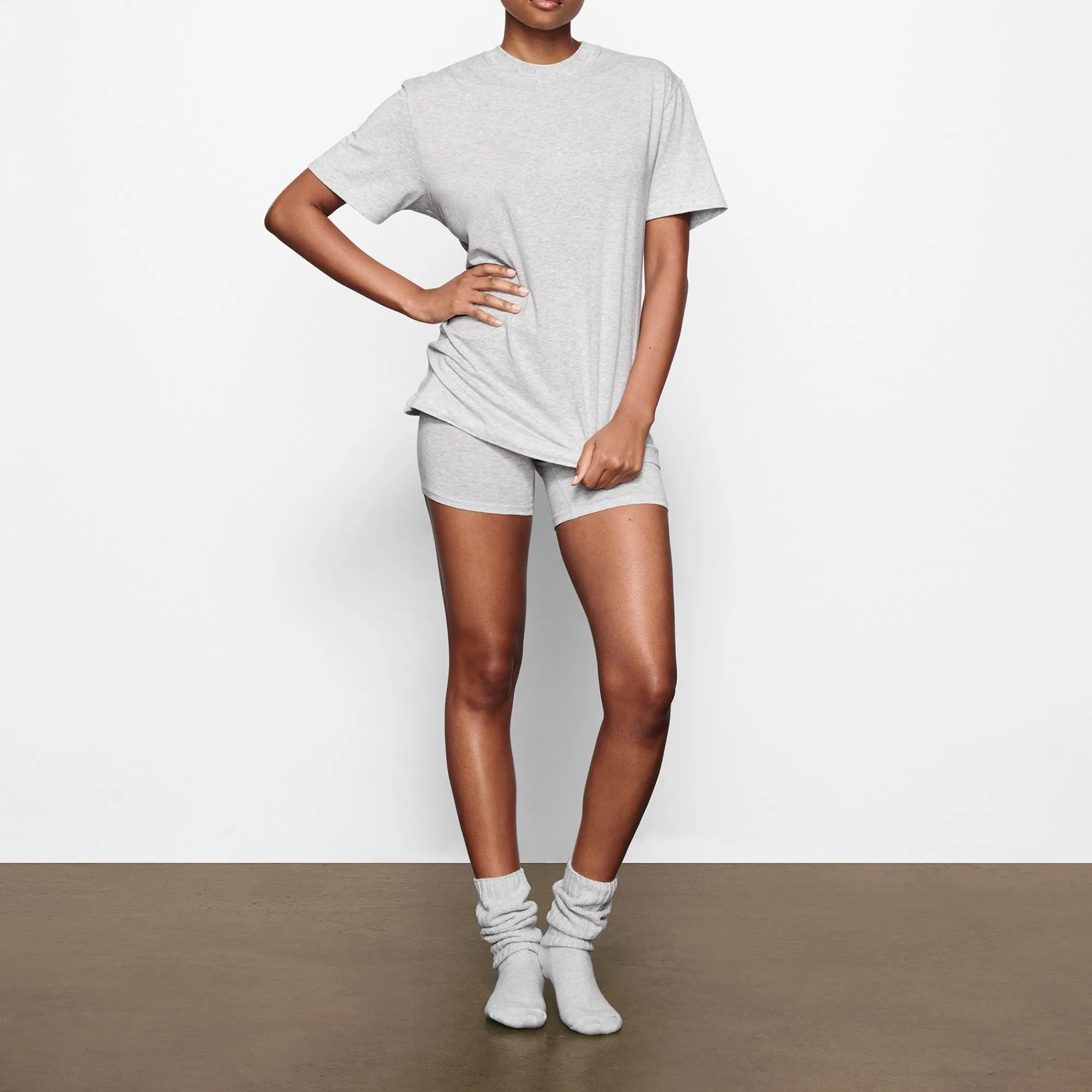 BOYFRIEND T-SHIRT | LIGHT HEATHER GREY-Skims Hot