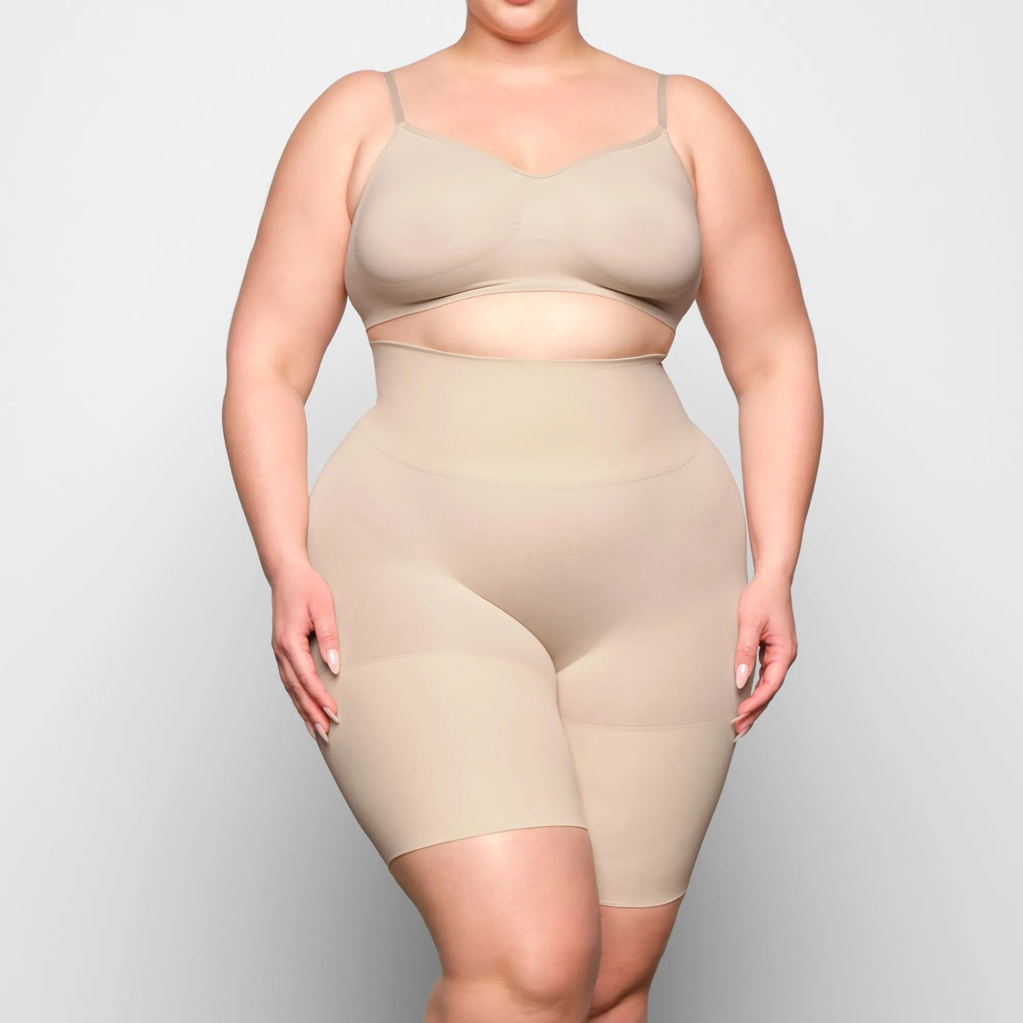 BUTT ENHANCING SHORT |-Skims Sale