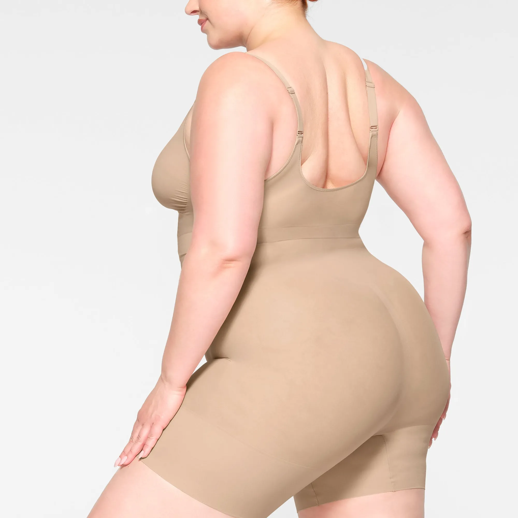 EVERYDAY SCULPT HIGH-WAISTED MID THIGH SHORT |-Skims Fashion