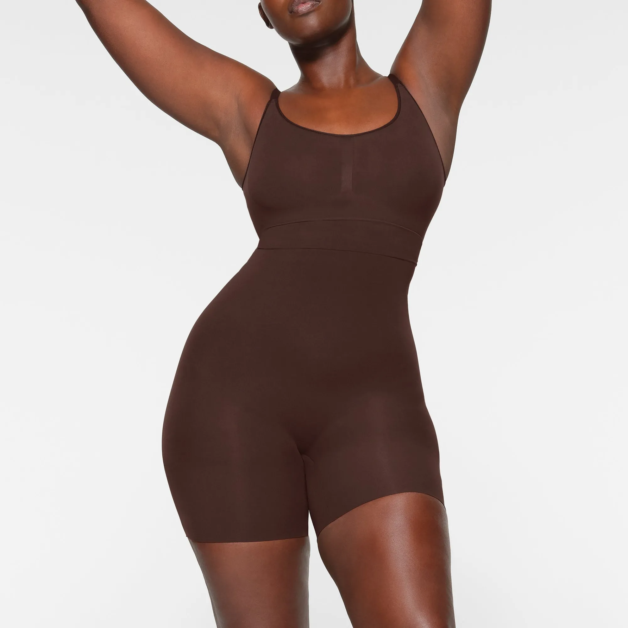 EVERYDAY SCULPT HIGH-WAISTED MID THIGH SHORT |-Skims New