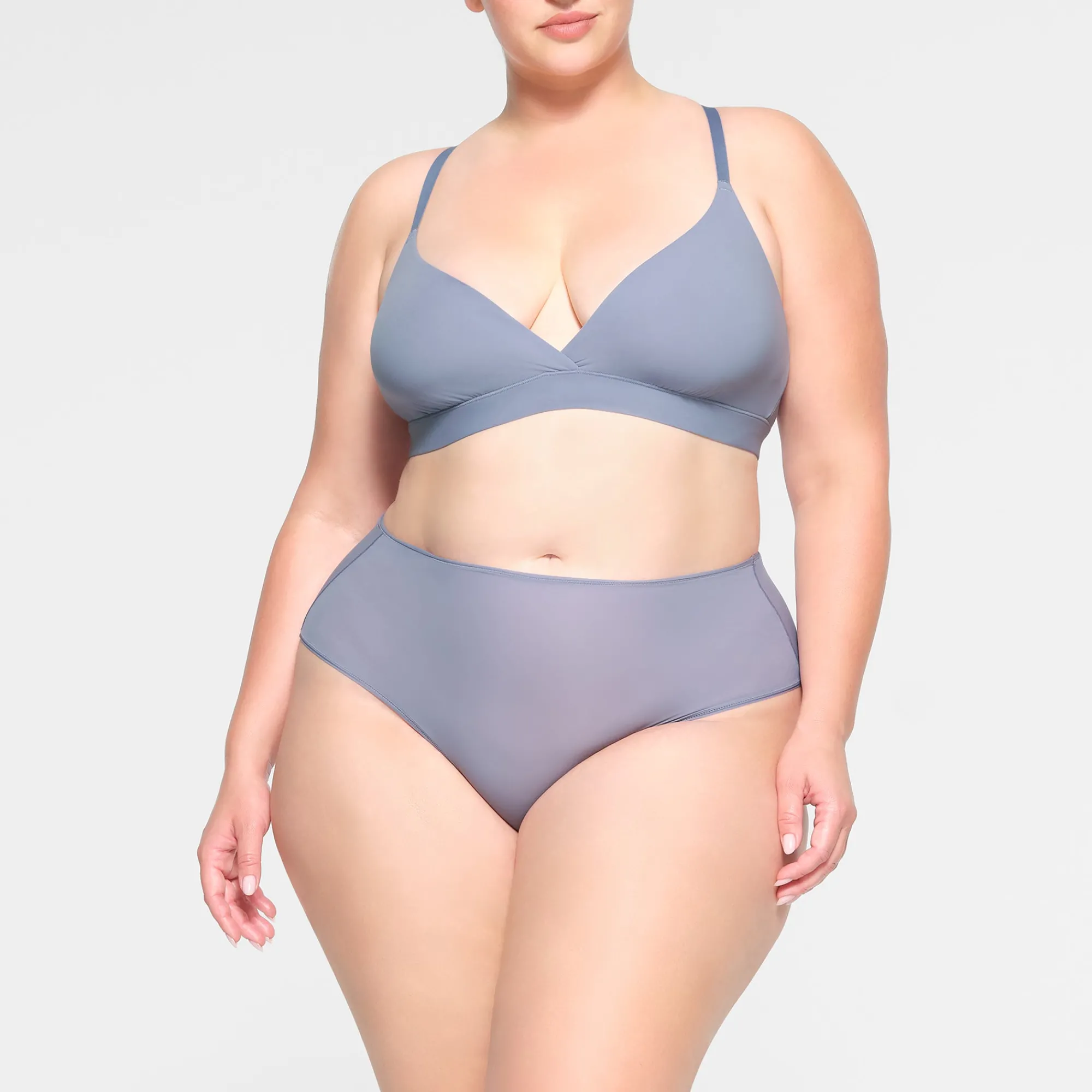 FITS EVERYBODY CROSSOVER BRALETTE |-Skims Outlet