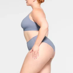 FITS EVERYBODY CROSSOVER BRALETTE |-Skims Outlet