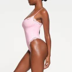 FITS EVERYBODY LACE CAMI BODYSUIT | CHERRY BLOSSOM TONAL-Skims Fashion