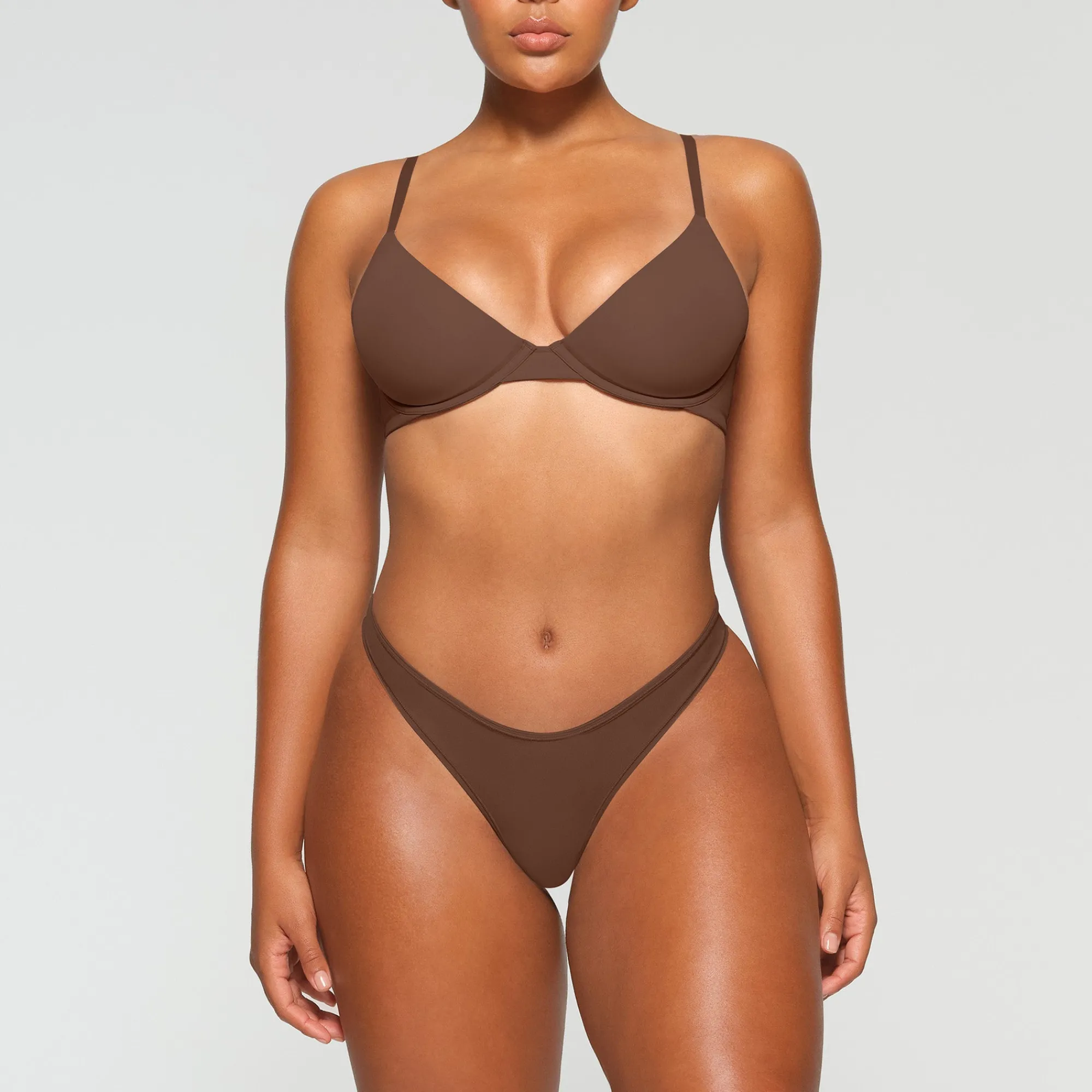 FITS EVERYBODY PLUNGE BRA |-Skims Online