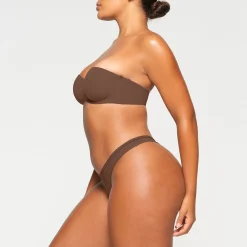 FITS EVERYBODY STRAPLESS BRA |-Skims Sale