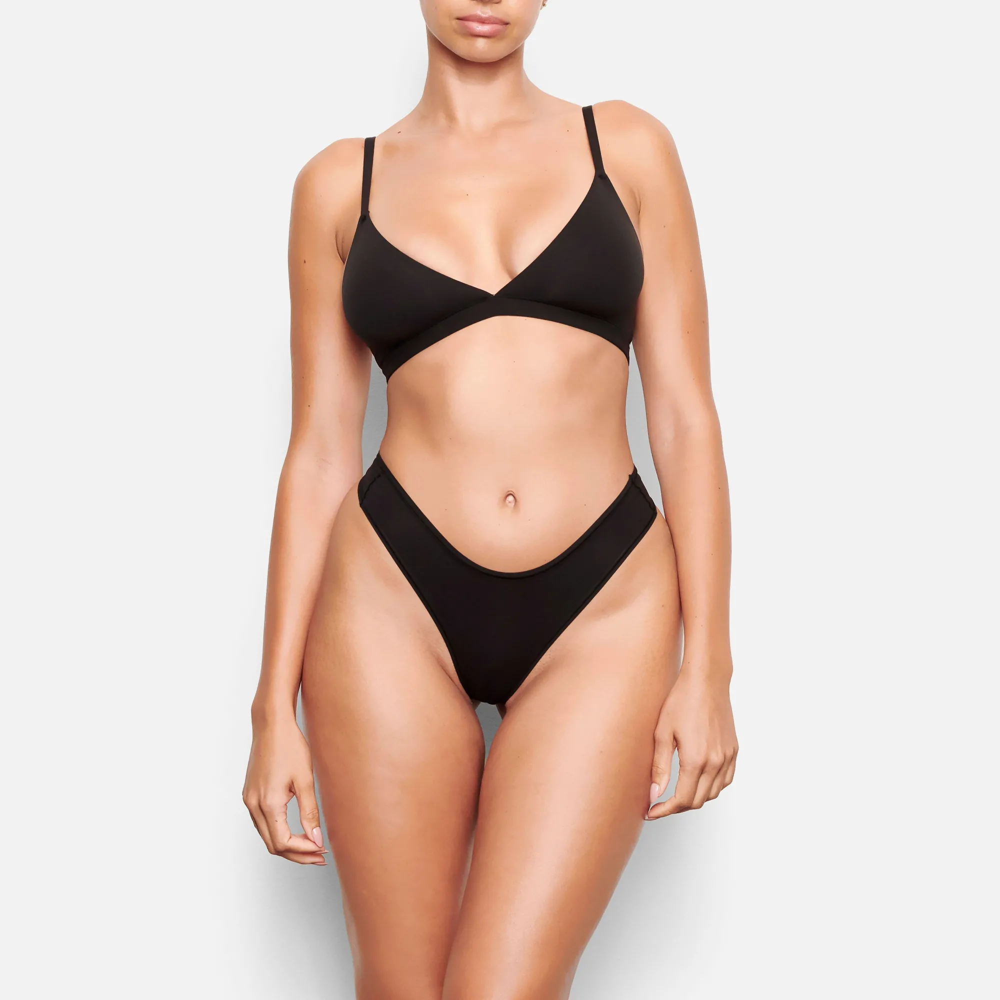 FITS EVERYBODY TRIANGLE BRALETTE |-Skims New