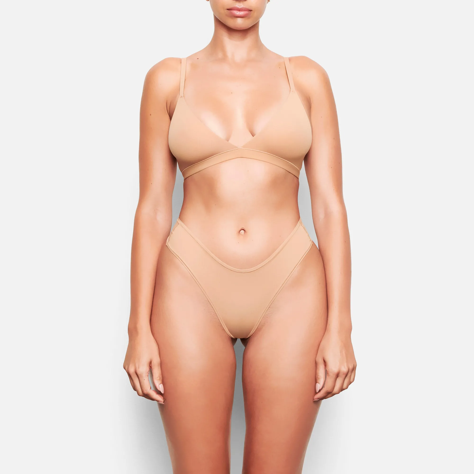 FITS EVERYBODY TRIANGLE BRALETTE |-Skims Outlet
