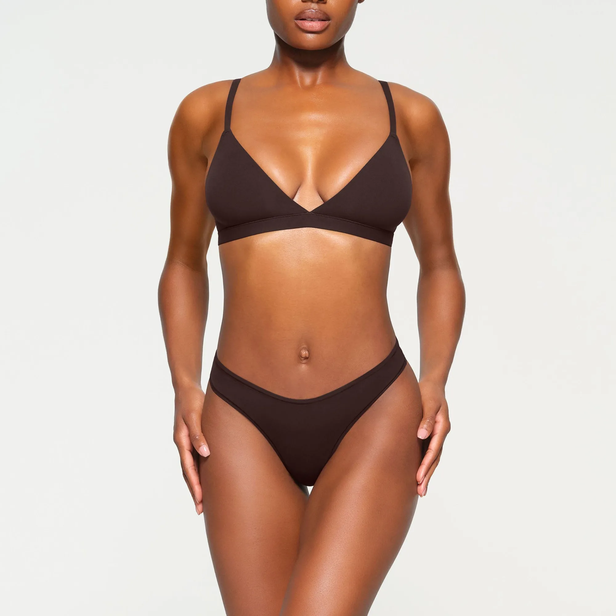 FITS EVERYBODY TRIANGLE BRALETTE |-Skims Sale