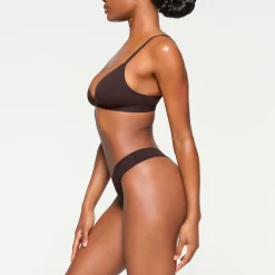 FITS EVERYBODY TRIANGLE BRALETTE |-Skims Sale