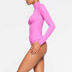 FITS EVERYBODY TURTLENECK TOP | NEON ORCHID-Skims New