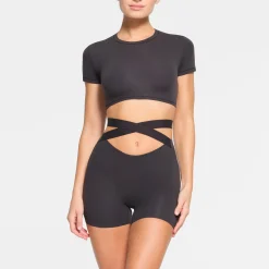 FITS EVERYBODY WRAP SUPER CROPPED T-SHIRT |-Skims Hot