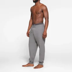 FLEECE LOUNGE MENS TAPERED JOGGER | DARK HEATHER GREY-Skims Best