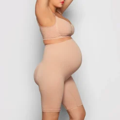 MATERNITY SCULPTING SHORT MID THIGH |-Skims New