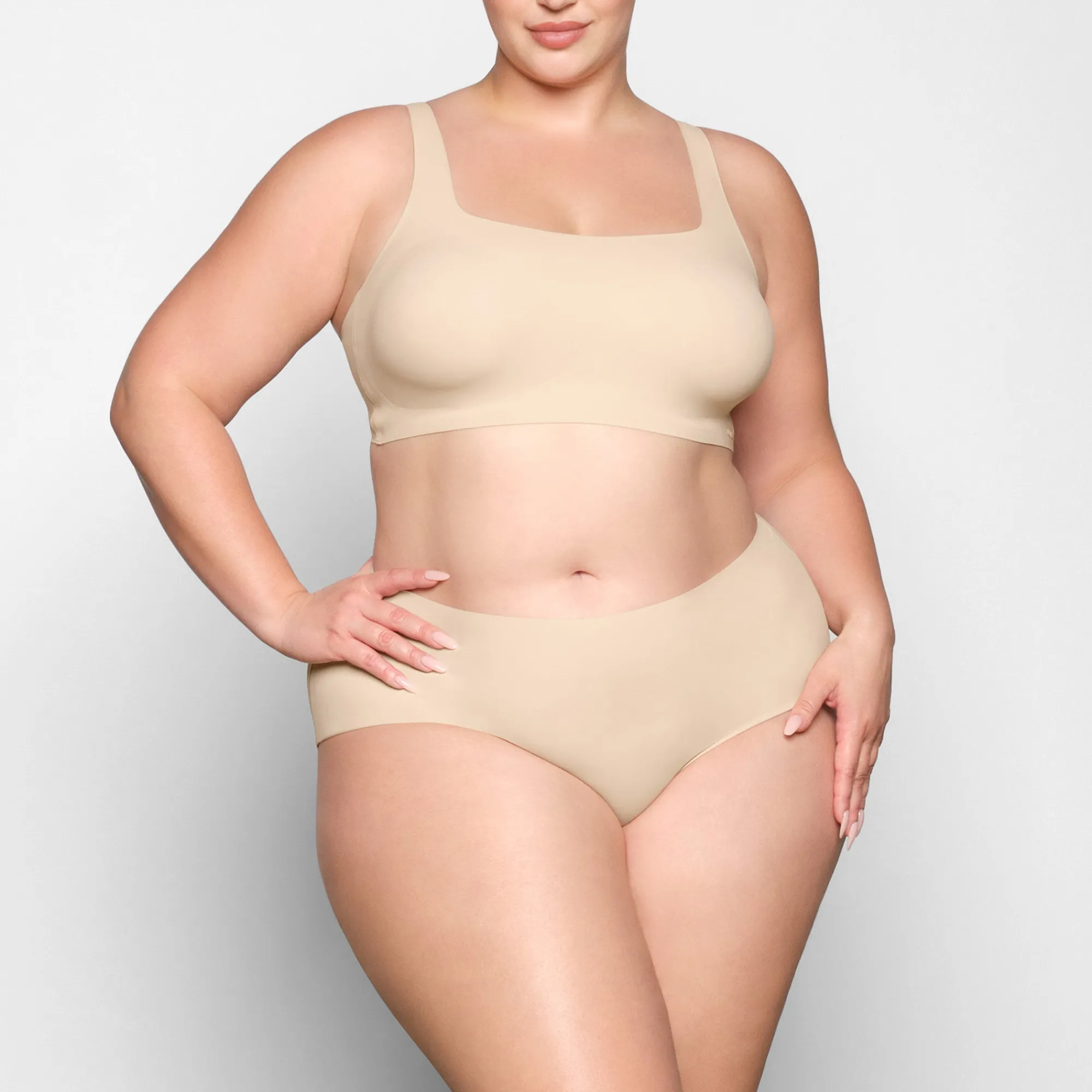 NAKED SCOOP BRALETTE |-Skims Clearance