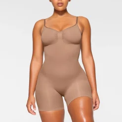 SEAMLESS SCULPT MID THIGH BODYSUIT |-Skims Online