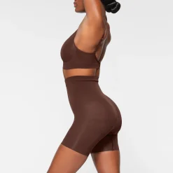 SEAMLESS SCULPT MID THIGH SHORT |-Skims Discount