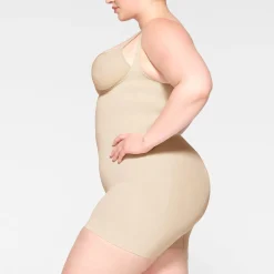 SEAMLESS SCULPT OPEN BUST SHORTIE BODYSUIT |-Skims Discount