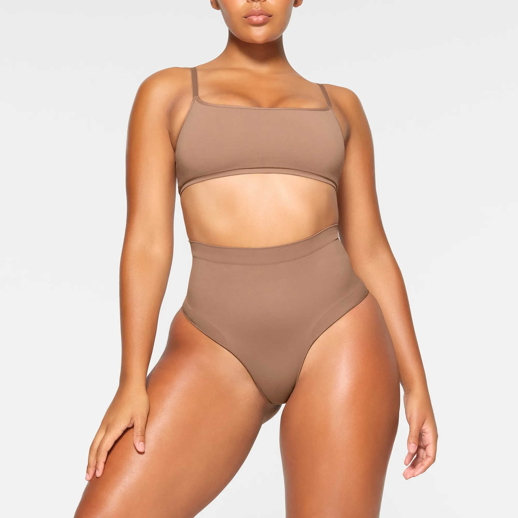 SEAMLESS SCULPT SCOOP NECK BRALETTE |-Skims Clearance