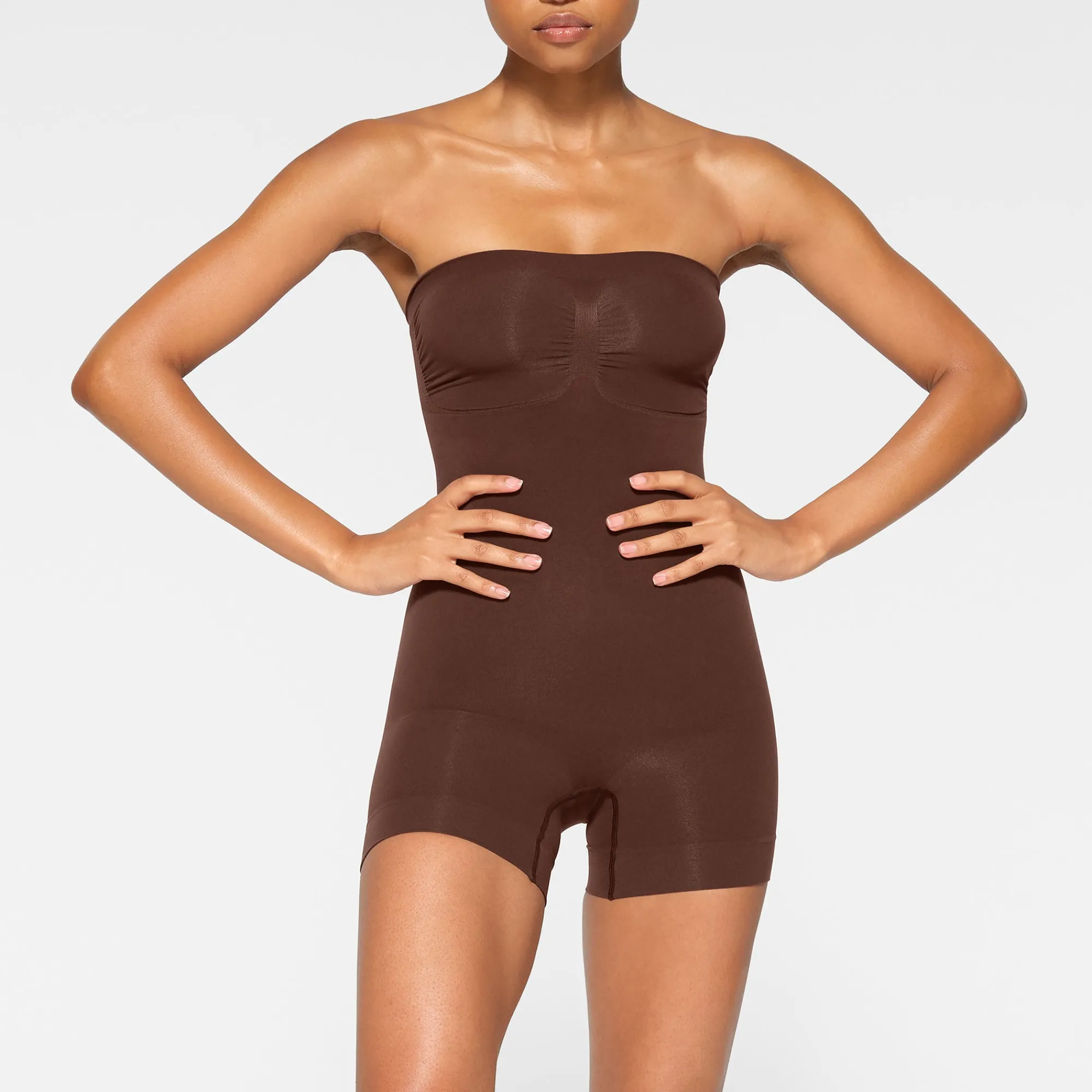 SEAMLESS SCULPT STRAPLESS SHORTIE BODYSUIT |-Skims Fashion