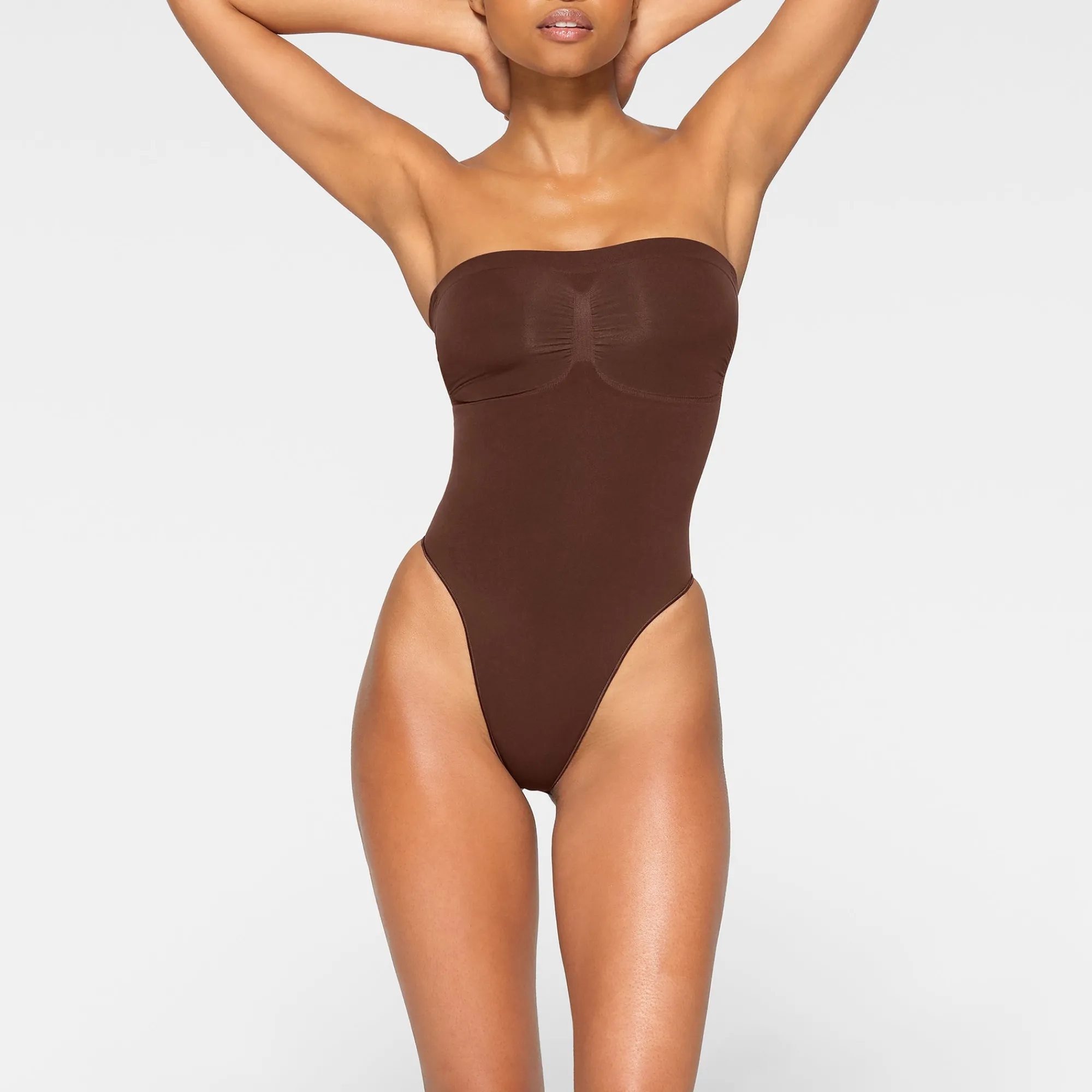 SEAMLESS SCULPT STRAPLESS THONG BODYSUIT |-Skims Fashion