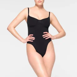 SEAMLESS SCULPT THONG BODYSUIT |-Skims Sale