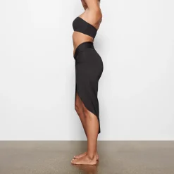 SIGNATURE SWIM BANDEAU BIKINI TOP |-Skims Clearance