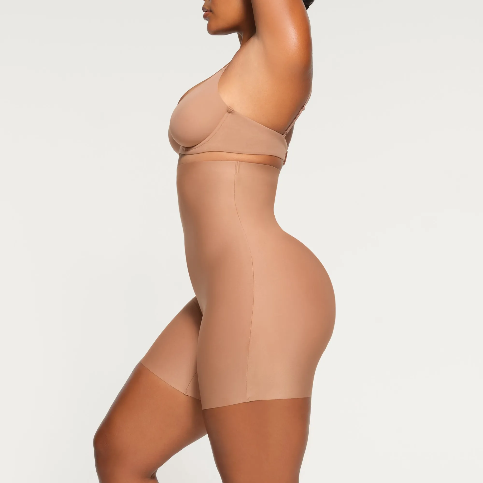 BODY HIGH-WAISTED MID THIGH SHORT |-Skims Discount