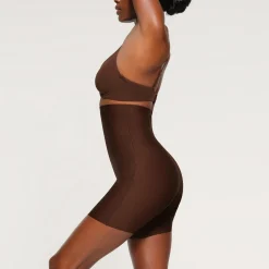 BODY HIGH-WAISTED MID THIGH SHORT |-Skims Online