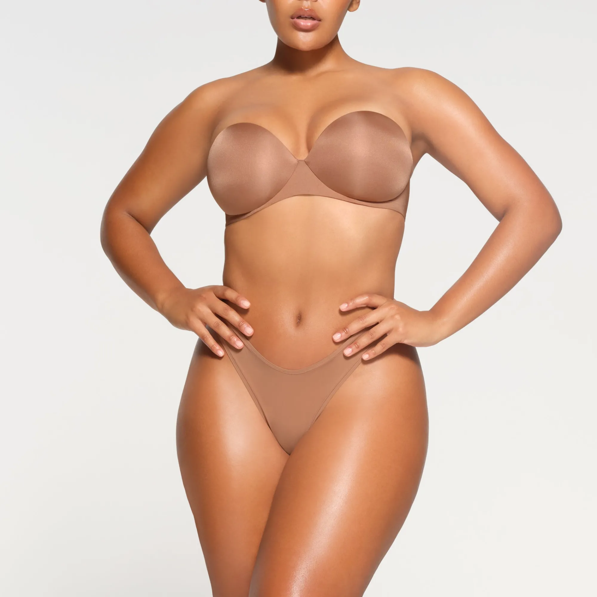 ULTIMATE BRA STRAPLESS PUSH-UP BRA |-Skims Fashion