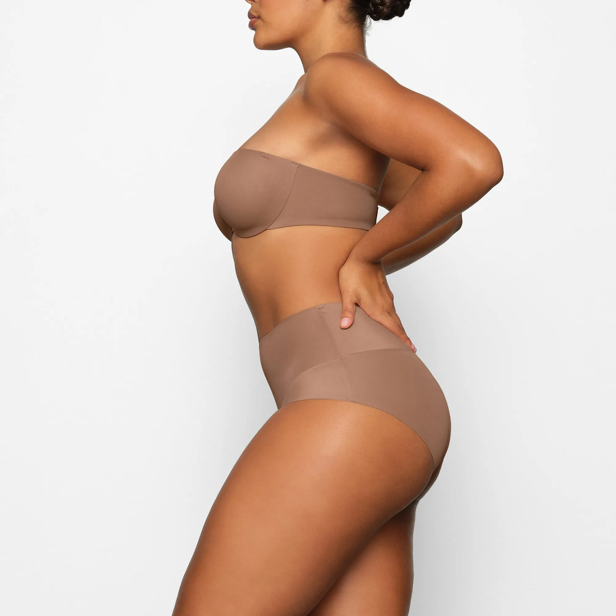 SMOOTHING INTIMATES HIGH-WAISTED BRIEF |-Skims Hot