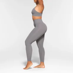 SOFT SMOOTHING SEAMLESS LEGGING |-Skims Fashion