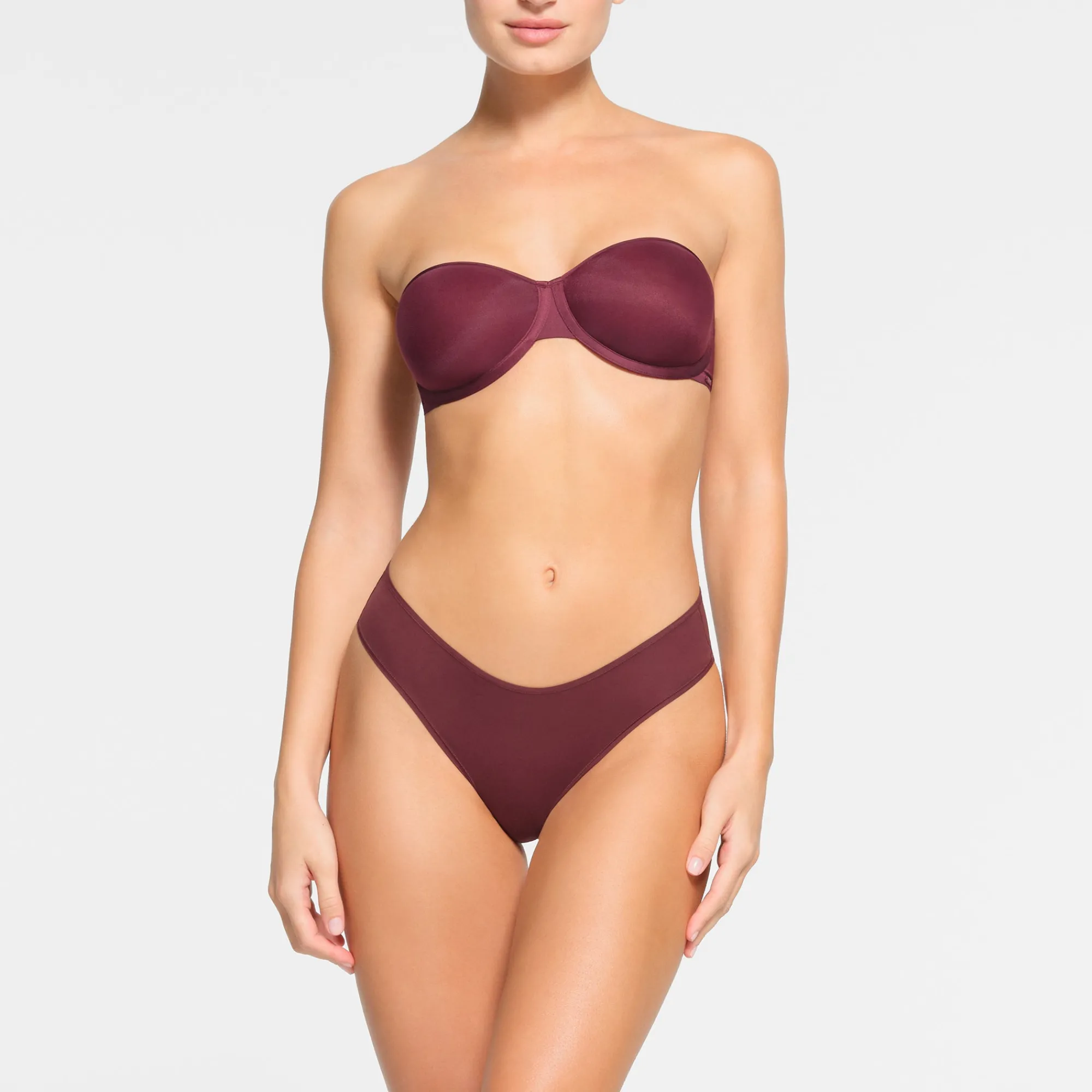 WEIGHTLESS STRAPLESS BRA |-Skims Outlet