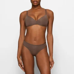 WIRELESS FORM PUSH-UP PLUNGE BRA |-Skims Best